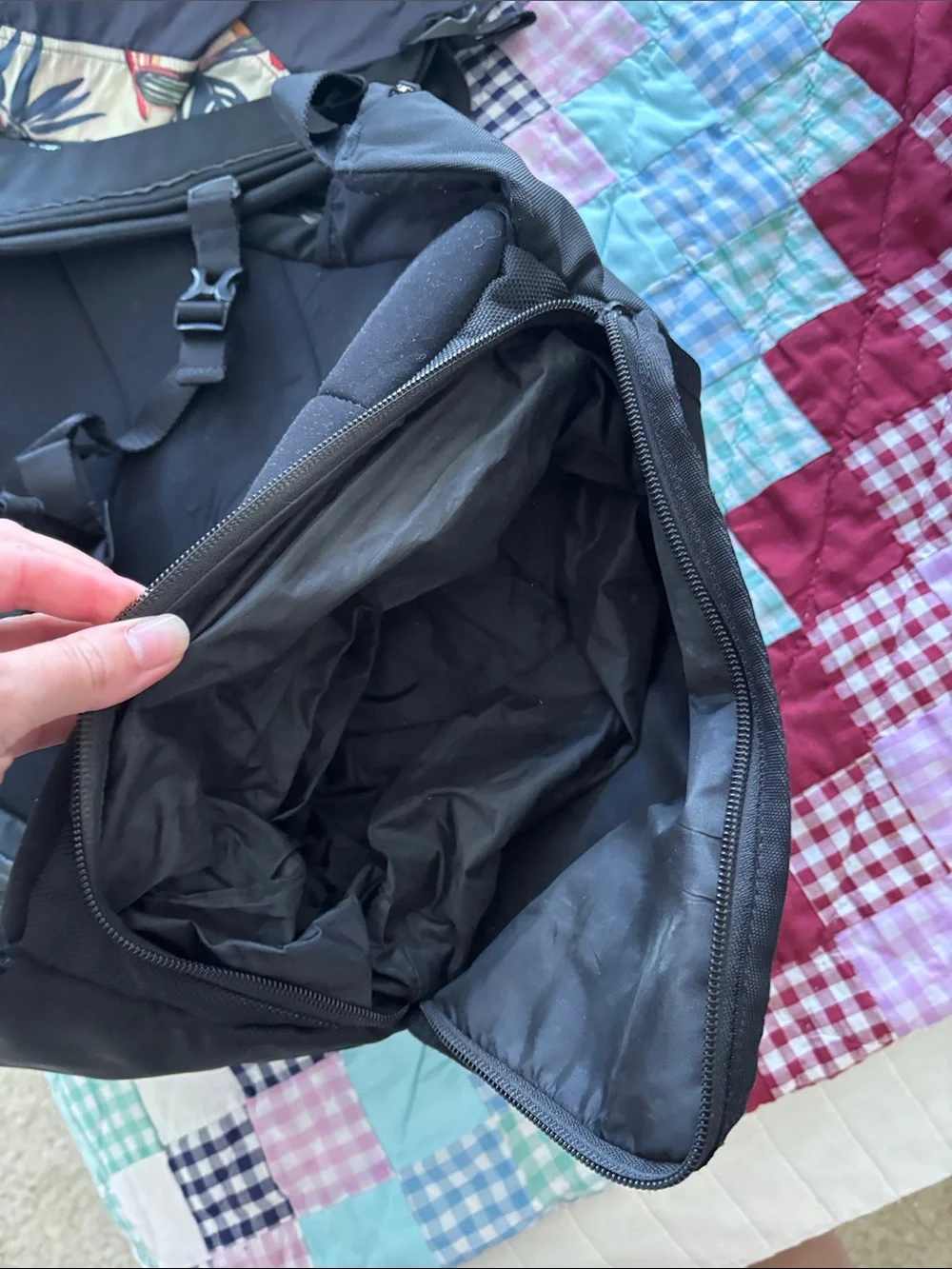 lululemon athletica Black Men's Backpack with Reflective Trim